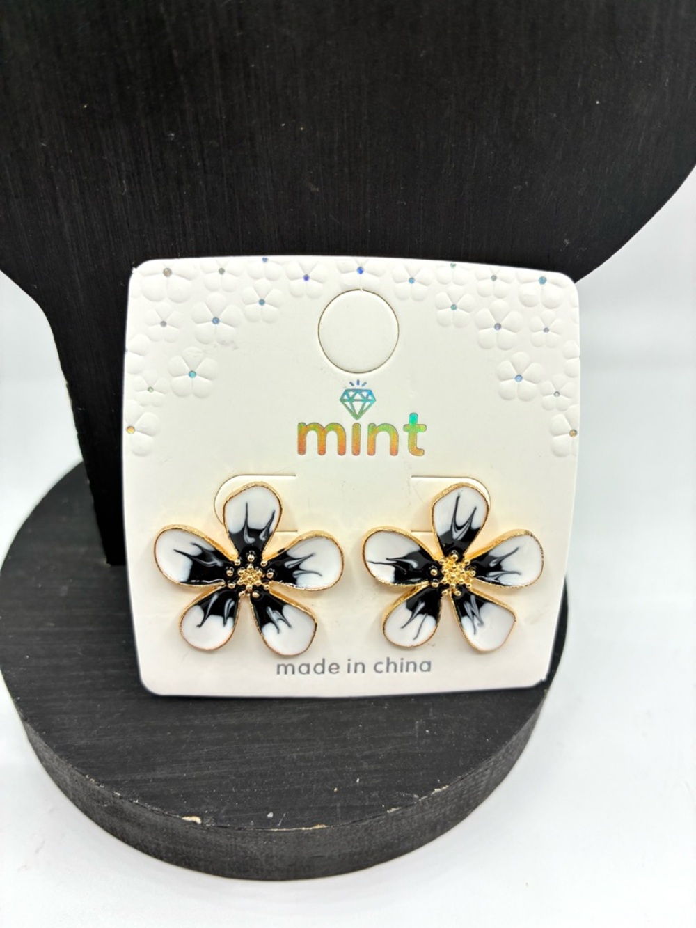 Bundle: Earrings, Lip Balm and Tatcha - Picture 3 of 5